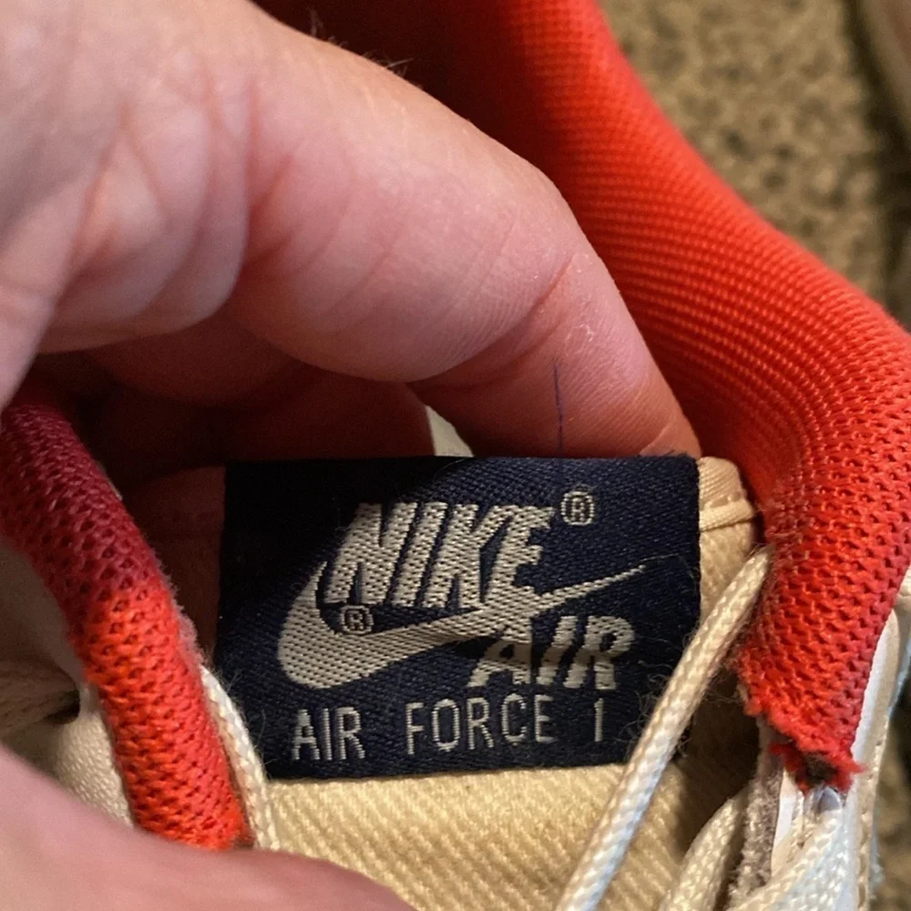 Nike Air Force 1 Sneakers Size 4Y in EUC